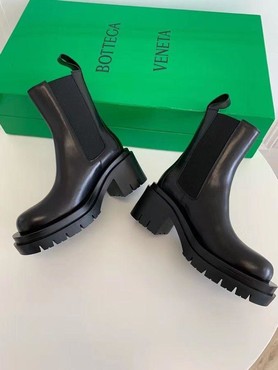 Женские ботинки Bottega Veneta 2022 кожаные черные на каблуке