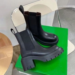Женские ботинки Bottega Veneta 2022 кожаные черные на каблуке