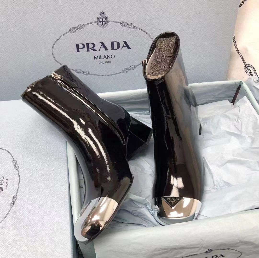 Женские ботинки Prada 2022 черные кожаные высокие лакированные