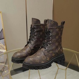 Ботинки женские Louis Vuitton 2022 кожаные коричневые с фактурной подошвой