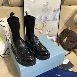 Женские ботинки Prada 2022 черные кожаные с текстильным верхом