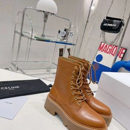 Женские ботинки Celine 2022 коричневые кожаные со шнуровкой и логотипом на подошве