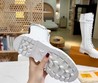Сапоги женские Louis Vuitton 2022 кожаные белые с черным логотипом