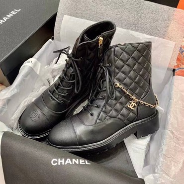 Женские ботинки Chanel 2022 черные кожаные фактурные