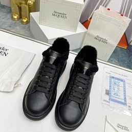 Кроссовки мужские Alexander McQueen 2022-2023 черные кожаные зимние
