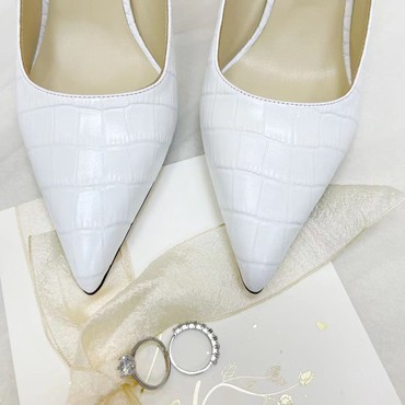 Женские туфли Jimmy Choo 2022 белые кожаные с текстурой