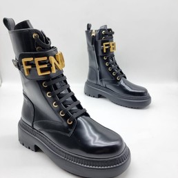 Женские высокие ботинки Fendi 2022 кожаные черные