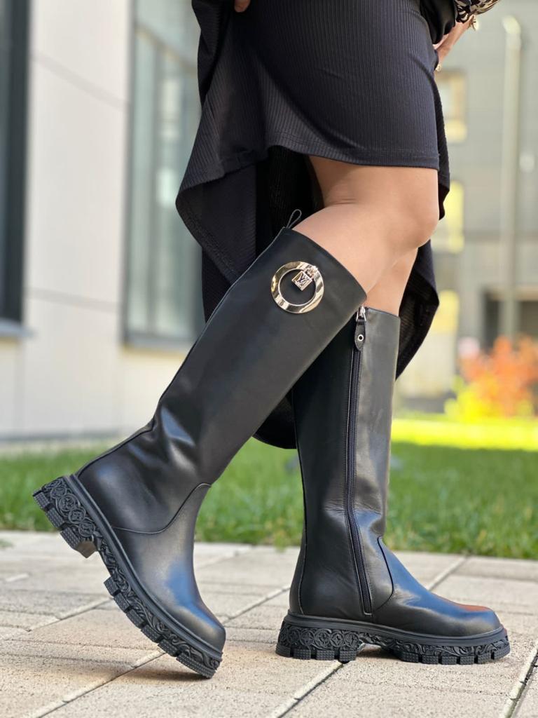 Женские сапоги Louis Vuitton 2022 черные кожаные с логотипом