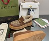 Женские зимние лоферы Gucci 2022-2023 бежевые кожаные с мехом