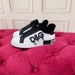 Женские кроссовки Dolce & Gabbana 2022 белые с черным зимние