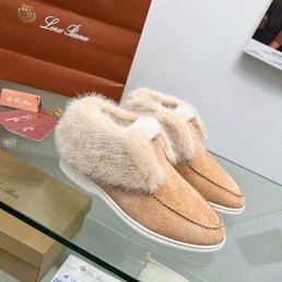 Женские лоферы Loro Piana 2022 замшевые светло-бежевые зимние с мехом