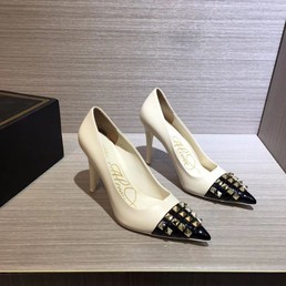 Женские кожаные туфли Valentino 2022 белые с черным носом