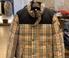 Мужской двусторонний пуховик Burberry бежевый