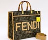 Сумка Fendi зеленая с орнаментом и бежевым логотипом текстильная