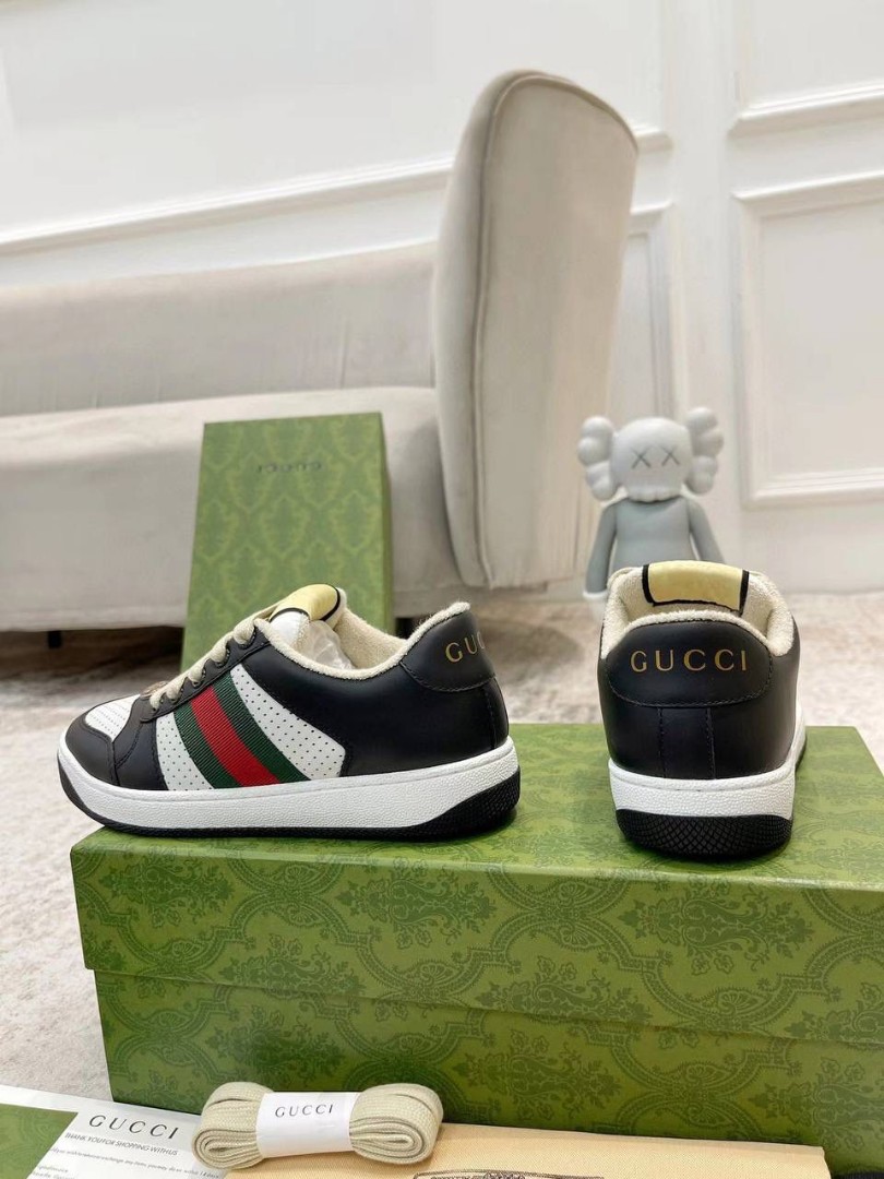 Мужские кроссовки кожаные Gucci 2022 черные с белым