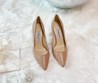 Женские туфли Jimmy Choo 2022 светло-бежевые кожаные