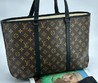 Женская кожаная сумка Louis Vuitton темно-коричневая с орнаментом LV 37x26