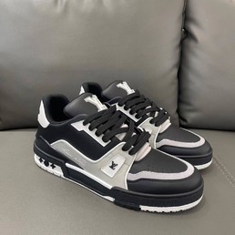 Мужские кроссовки Louis Vuitton 2023 чёрные с серым комбинированные