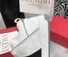 Женские кожаные кроссовки Valentino Garavani 2022-2023 белые с черным