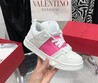 Женские кожаные кроссовки Valentino Garavani 2022-2023 белые с розовым