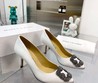 Женские туфли Manolo Blahnik 2022-2023 белые