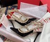 Женские туфли Valentino Garavani Rockstud 2022-2023 черные с бежевым