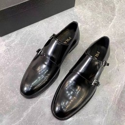 Мужские кожаные туфли Prada 2022-2023 глянцевые