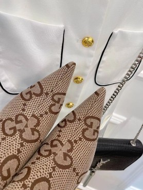 Женские сапоги Gucci 2022-2023 коричневые с рисунком