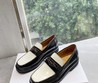 Женские кожаные лоферы Christian Dior Boy 2022-2023 черные с белым
