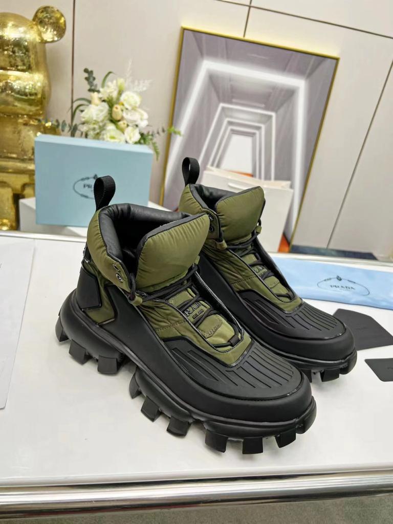 Мужские кроссовки Prada 2022-2023 черные с зеленым комбинированные