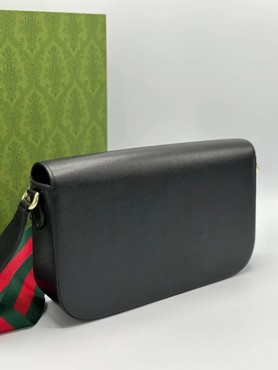 Женская кожаная сумка Gucci 2022-2023 черная 30х20