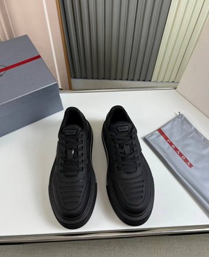 Мужские кроссовки Prada 2022-2023 черные