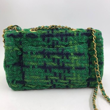 Женская текстильная сумка Chanel 2022-2023 зеленая 25х15