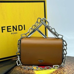 Женская сумка Fendi 2022-2023 коричневая 14х10