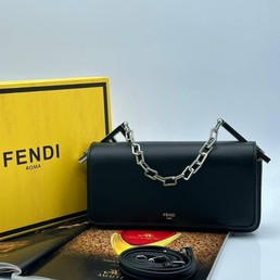 Женская сумка Fendi 2022-2023 черная 25х12