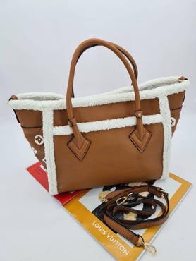 Женская сумка Louis Vuitton 2022-2023 коричневая 32х25