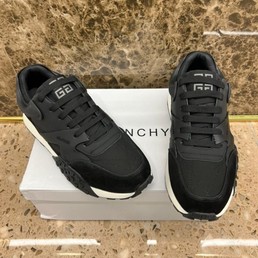 Мужские кроссовки Givenchy 2022-2023 черные с замшей