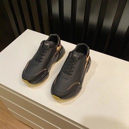 Мужские кроссовки Dolce & Gabbana 2022-2023 черные с золотым
