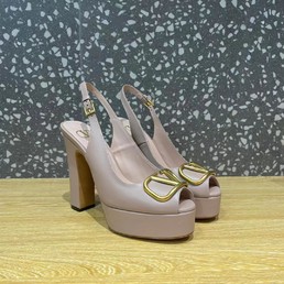 Женские кожаные туфли Valentino 2022-2023 розовые