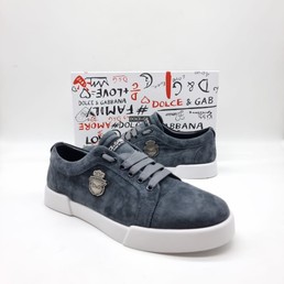 Мужские замшевые кроссовки Dolce & Gabbana 2022-2023 серые с белой подошвой