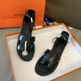 Женские кожаные босоножки Hermes 2022-2023 черные