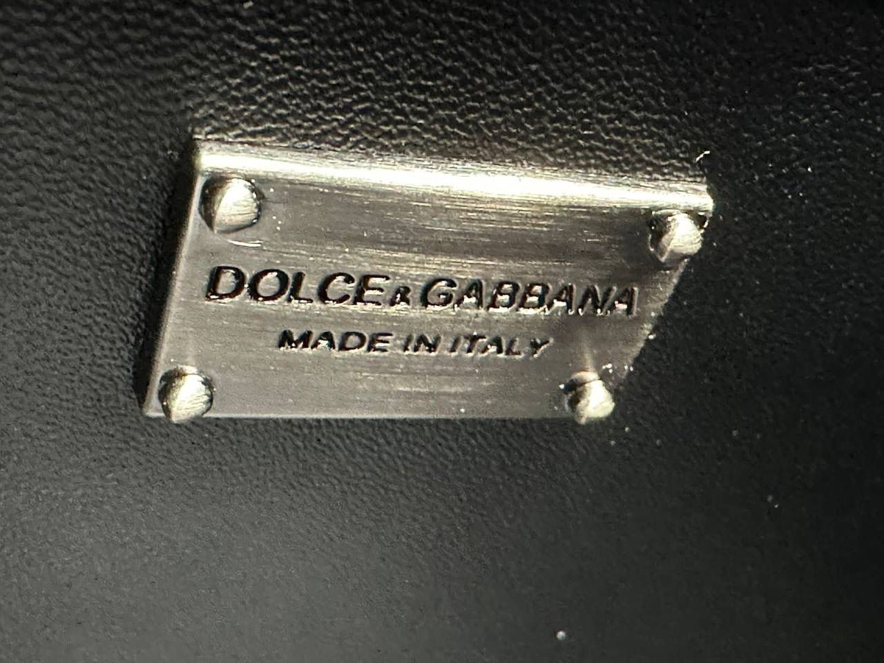 Женская кожаная сумка Dolce & Gabbana 2022-2023 черная 31х26