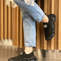 Женские кроссовки Dolce & Gabbana 2022-2023 черные