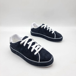 Женские замшевые кроссовки Loro Piana 2022-2023 черные с белым