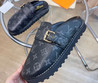 Женские кожаные сабо Louis Vuitton Cosy Flat Comfort 2022-2023 черные