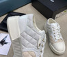 Женские текстильные кроссовки Chanel 2022-2023 белые с бежевым