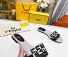 Женские текстильные шлепанцы Fendi 2022-2023 белые с черным