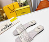 Женские текстильные шлепанцы Fendi 2022-2023 белые
