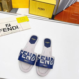 Женские текстильные шлепанцы Fendi 2022-2023 белые с синим