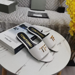 Женские кожаные шлепанцы Tom Ford 2022-2023 белые